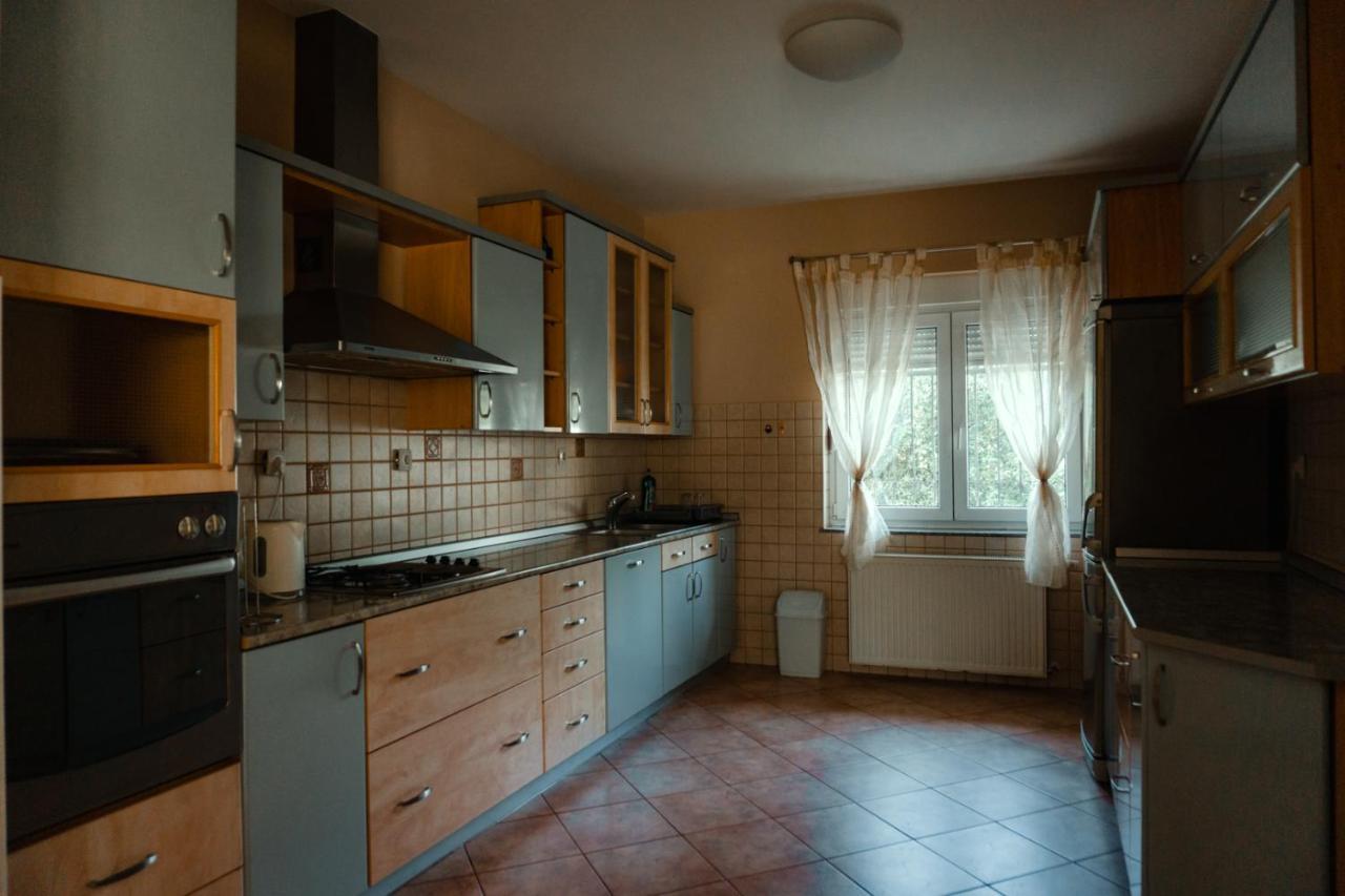 Holiday Home Rozic - Villa With Private Seasonal Heated Pool โมสตาร์ ภายนอก รูปภาพ