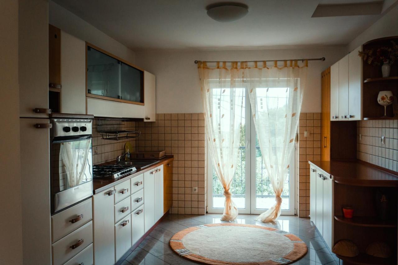 Holiday Home Rozic - Villa With Private Seasonal Heated Pool โมสตาร์ ภายนอก รูปภาพ